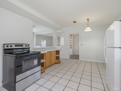 Move-in ready with a cosmetics to a buyers own taste. Brick - photo 7