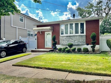 Discover this beautiful, well-maintained single family ranch - photo 3