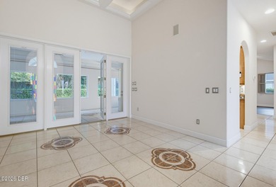 Welcome to this beautifully maintained 3-bedroom, 2-bath - photo 22