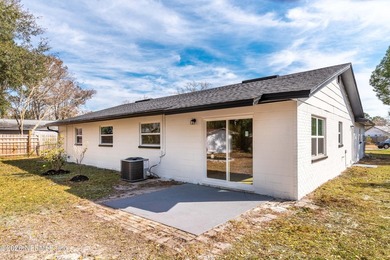 Beautiful charming with many tasteful updates 4 - 2 Block-Brick - photo 23