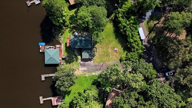 Wonderful rustic waterfront home on lake Lydia nestled along the - photo 33