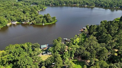 Wonderful rustic waterfront home on lake Lydia nestled along the - photo 34