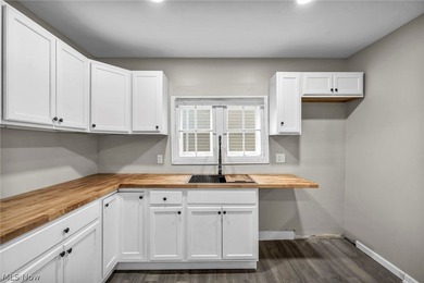 Welcome to this beautifully updated 3-bedroom, 2-bathroom home - photo 14