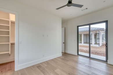 Luxury new construction in Applehead West loaded with custom - photo 18