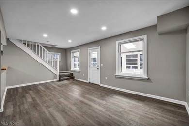 Welcome to this beautifully updated 3-bedroom, 2-bathroom home - photo 21