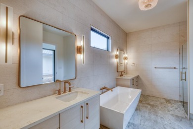 Luxury new construction in Applehead West loaded with custom - photo 24