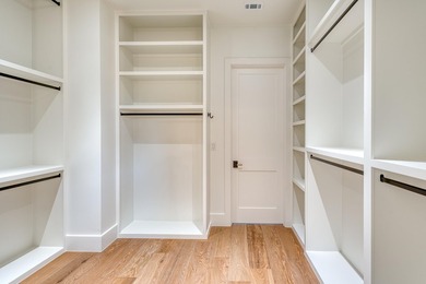 Luxury new construction in Applehead West loaded with custom - photo 27