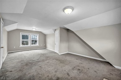 Welcome to this beautifully updated 3-bedroom, 2-bathroom home - photo 28