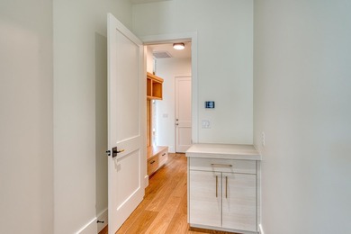 Luxury new construction in Applehead West loaded with custom - photo 29