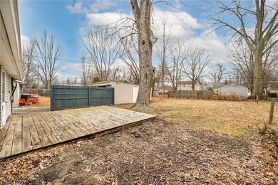 Welcome to this beautifully updated 3-bedroom, 2-bathroom home - photo 35