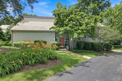PREMIUM LAKE FRONT LOCATION IN BEAUTIFUL LAKE BARRINGTON SHORES! - photo 1