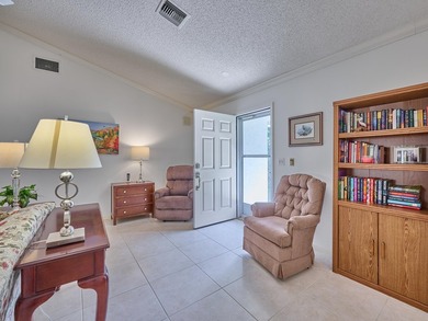 Updated 1,304sf, Single Family Home, 2 Beds, 2 Full Baths, 2 Car - photo 11