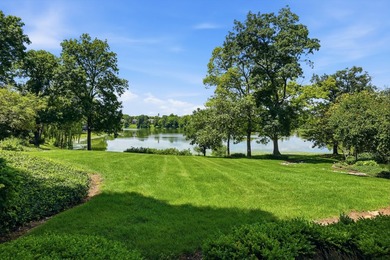 PREMIUM LAKE FRONT LOCATION IN BEAUTIFUL LAKE BARRINGTON SHORES! - photo 3