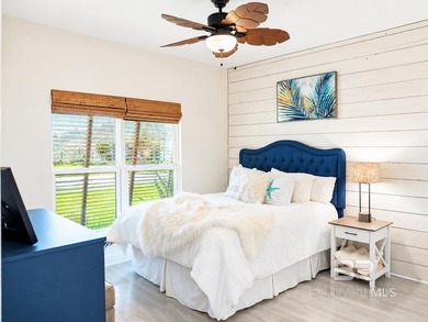 Every room in this bright coastal bungalow has been thoughtfully - photo 17