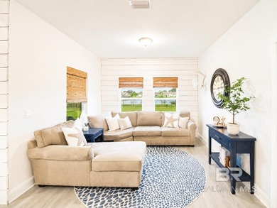 Every room in this bright coastal bungalow has been thoughtfully - photo 18