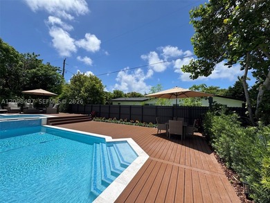 Exquisite modern estate located in the prestigious Village of - photo 18