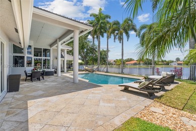 Stunning single-story estate in the exclusive Weston Hills - photo 21