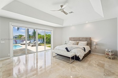 Stunning single-story estate in the exclusive Weston Hills - photo 23