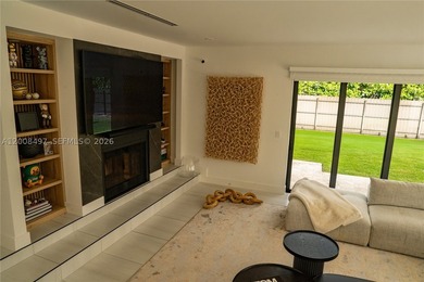 Exquisite modern estate located in the prestigious Village of - photo 29