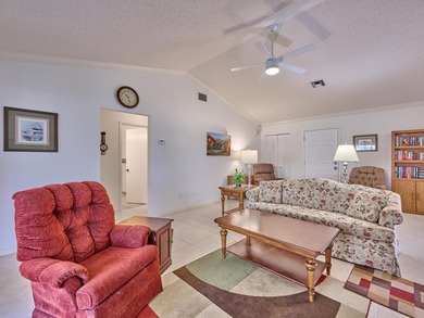 Updated 1,304sf, Single Family Home, 2 Beds, 2 Full Baths, 2 Car - photo 31