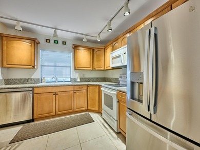 Updated 1,304sf, Single Family Home, 2 Beds, 2 Full Baths, 2 Car - photo 35