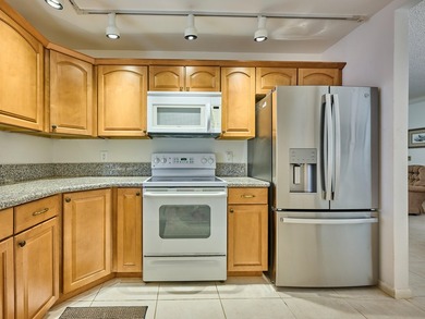 Updated 1,304sf, Single Family Home, 2 Beds, 2 Full Baths, 2 Car - photo 36