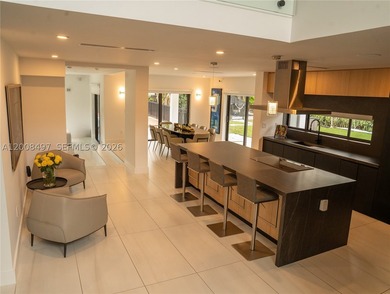 Exquisite modern estate located in the prestigious Village of - photo 37