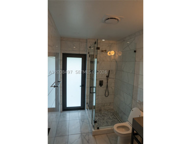 Exquisite modern estate located in the prestigious Village of - photo 41