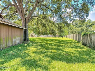 Great location in Port Orange near shopping and schools. Perfect - photo 47