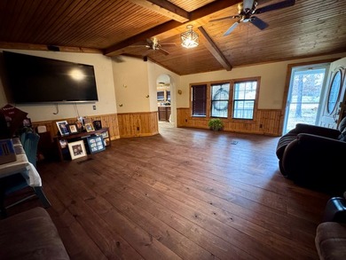 This spacious 4bedroom, 2bath manufactured home sits on 0.66 - photo 5
