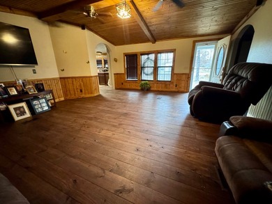 This spacious 4bedroom, 2bath manufactured home sits on 0.66 - photo 6