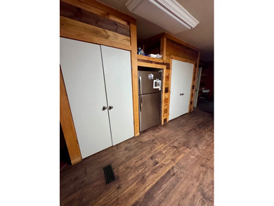 This spacious 4bedroom, 2bath manufactured home sits on 0.66 - photo 9