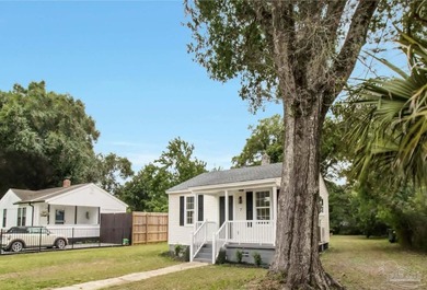 Welcome home to this warm and inviting Pensacola cottage - photo 2