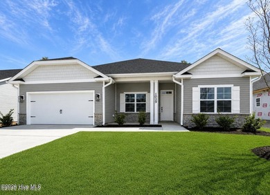 Welcome to Wood Creek Landing in Leland! Discover style, comfort - photo 1