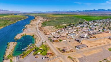 This unique custom home in Willow Valley Estates features a - photo 38