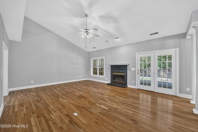 Welcome to this impeccibly and lovingly maintained one owner - photo 7