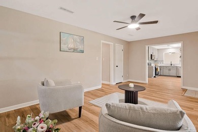 Beautifully remodeled brick home just minutes from the Navy Base - photo 8