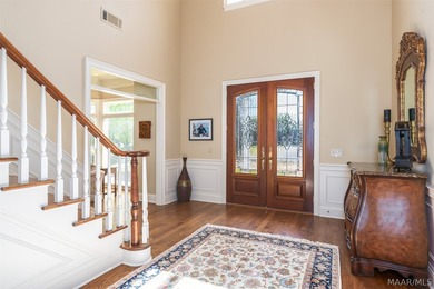 Welcome to refined living on the Wynlakes Golf Course. Situated - photo 7