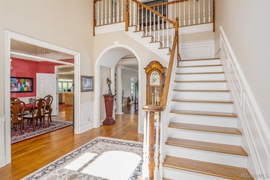 Welcome to refined living on the Wynlakes Golf Course. Situated - photo 10