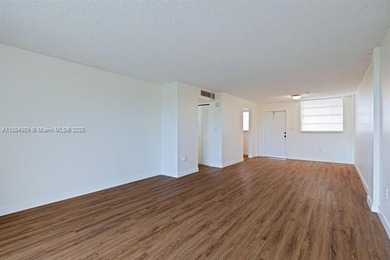 Kendale Lakes Area Condo For Sale in Miami Florida