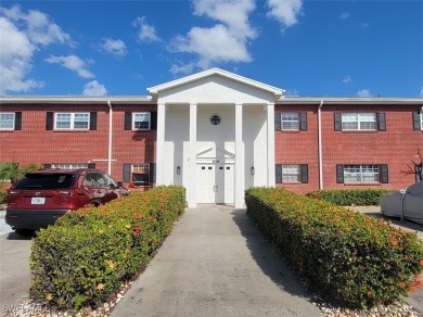 (private lake, pond, creek) Condo For Sale in Fort Myers Florida