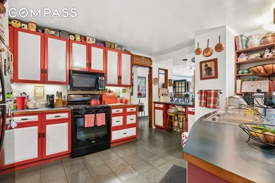 Some apartments stop you the moment you walk in. This is one of - photo 8