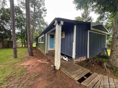Great opportunity in Pensacola! This 3-bedroom, 2-bath home - photo 1