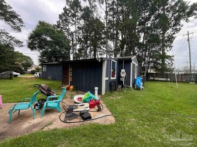 Great opportunity in Pensacola! This 3-bedroom, 2-bath home - photo 6