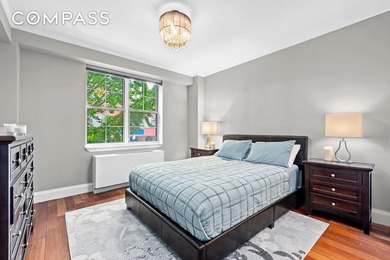 *Welcome to this beautiful sun filled two bedroom, two bathroom - photo 4