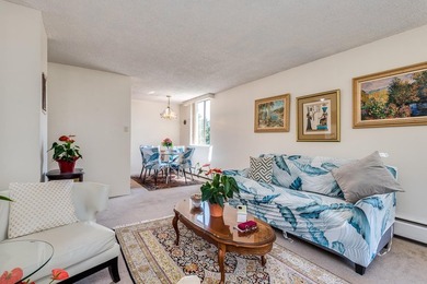 Well maintained southwest corner two bedroom, two bathroom home - photo 11