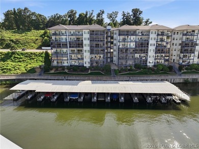 Wow!! Don't miss this Gorgeous walk-in unit at Beautiful Monarch - photo 18