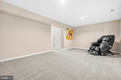 Welcome to 732 Streamside Dr, a beautifully maintained 3-bedroom - photo 25