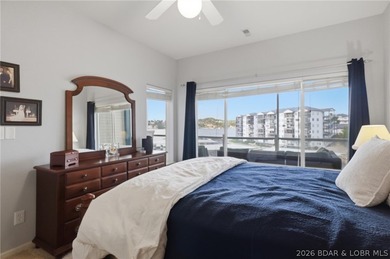 Wow!! Don't miss this Gorgeous walk-in unit at Beautiful Monarch - photo 29