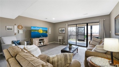 Lake of the Ozarks Condo For Sale in Lake Ozark Missouri